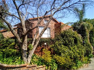 3 Bed Townhouse in Waterkloof Heights