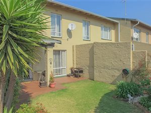 3 Bed Townhouse in Aston Manor