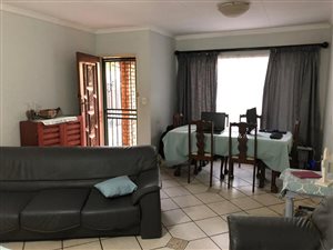 3 Bed Simplex in Pierre van Ryneveld