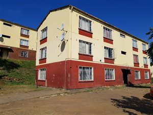 2 Bed Apartment in Newlands East