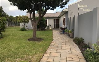 4 Bedroom House in Meadowridge