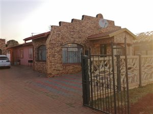 3 Bed House in Palmridge