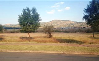 1114 m² Land available in Xanadu