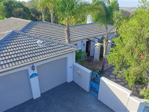 6 Bed House in Sonstraal