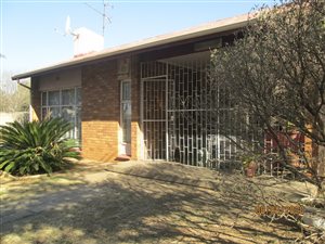 4 Bed House in Vanderbijlpark CE3