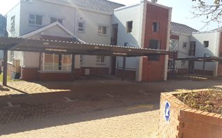 3 Bedroom Apartment in Parkview