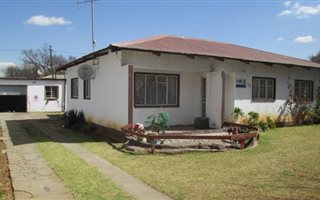 3 Bedroom House in Vanderbijlpark CW