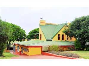 3 Bed House in Diaz Beach