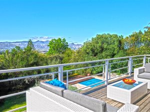 4 Bedroom House in Montclair