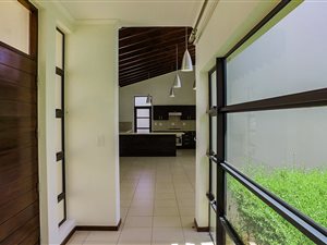 3 Bed Cluster in Jackal Creek Golf Estate