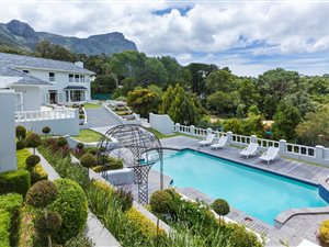 8 Bed House in Constantia Upper