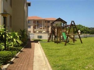 3 Bedroom Apartment in Illovo Beach