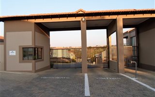 4 Bedroom House in Willaway