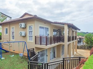 4 Bed House in Seaward Estates