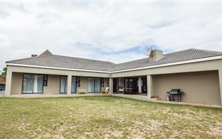 4 Bedroom House in Myburgh Park