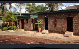 13 Bedroom House in Moregloed
