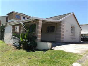 2 Bed Garden Cottage in Manaba