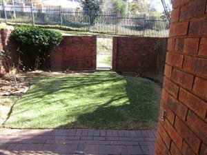 2 Bed Townhouse in Northcliff