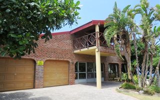 4 Bedroom House in Beachview