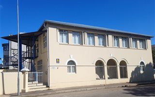 6 Bedroom Apartment in Port Elizabeth Central