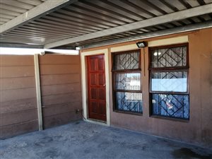 2 Bed House in Scottsdene