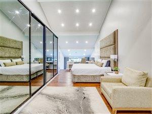 4 Bed House in Woodside