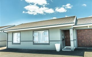 2 Bedroom House in Arboretum