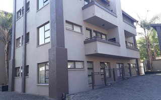 2 Bedroom Apartment in Sonheuwel
