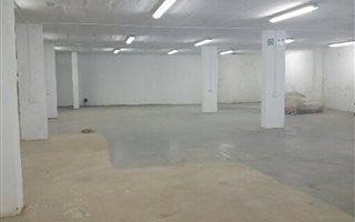 840 m² Commercial space in Springfield Park
