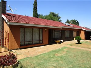 7 Bed House in Cresslawn