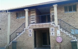 2 Bedroom House in Ravensklip