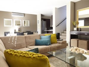 3 Bed Apartment in Wendywood