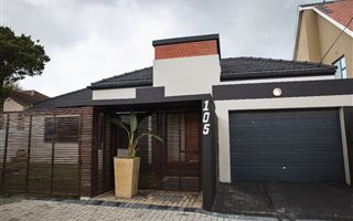 3 Bedroom House in Rondebosch East