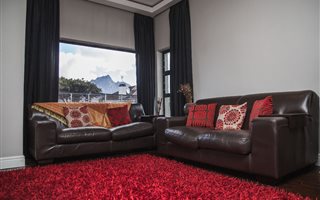 3 Bedroom House in Rondebosch East