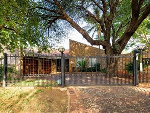 3 Bed House in Montana Park