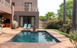 4 Bedroom House in Silver Lakes Golf Estate