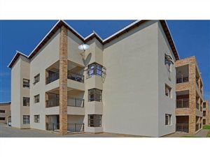 2 Bed Townhouse in Pomona