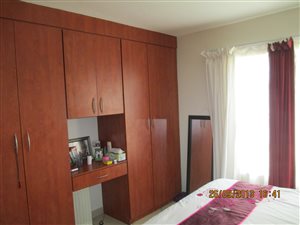 2 Bed Apartment in Waterval East