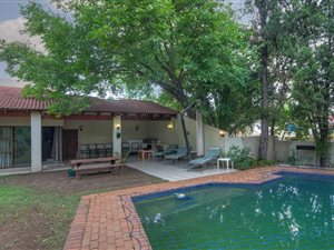 4 Bed House in Woodmead