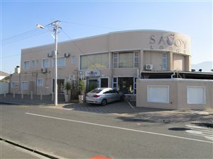 18 Bed House in Rondebosch East