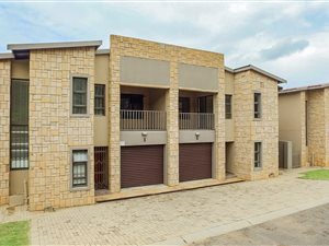 3 Bed Duplex in Cashan