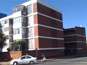1 Bed Apartment in Springs Central