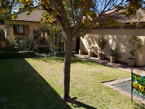 2 Bed House in Thornhill Estate