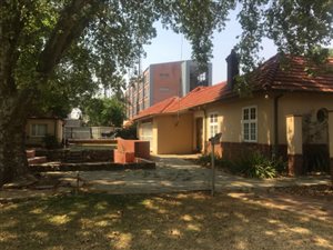 25 Bed House in Sunnyside