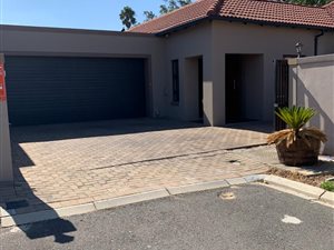 4 Bed House in Pinehurst
