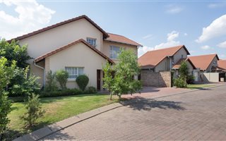 4 Bedroom Townhouse in Fourways