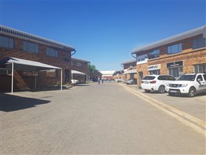 342 m² Industrial space in Halfway House