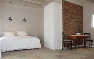 Bachelor apartment in Die Boord