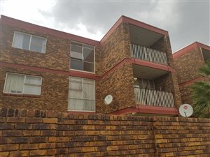 3 Bed Flat in Vanderbijlpark SW1