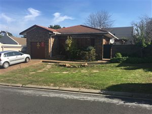 3 Bed House in Briza